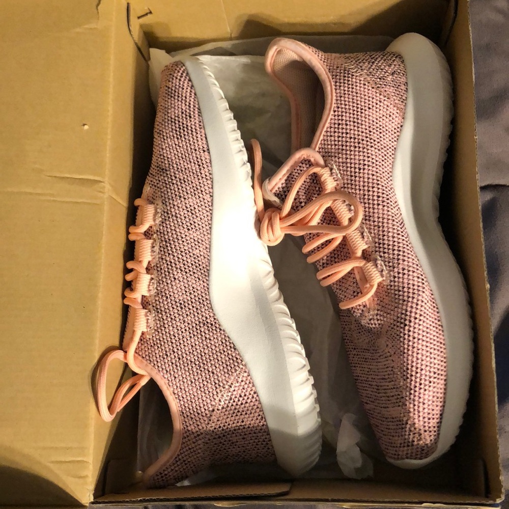 Addis’s Tubular Shadow - Picture 3 of 5